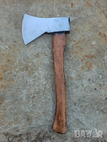 Ръчно изработена брадва 