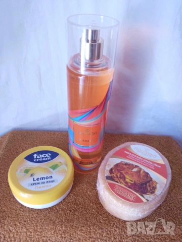 Промо комплект 960-парфюмна вода Black Opium, сапун с гъба и крем за лице