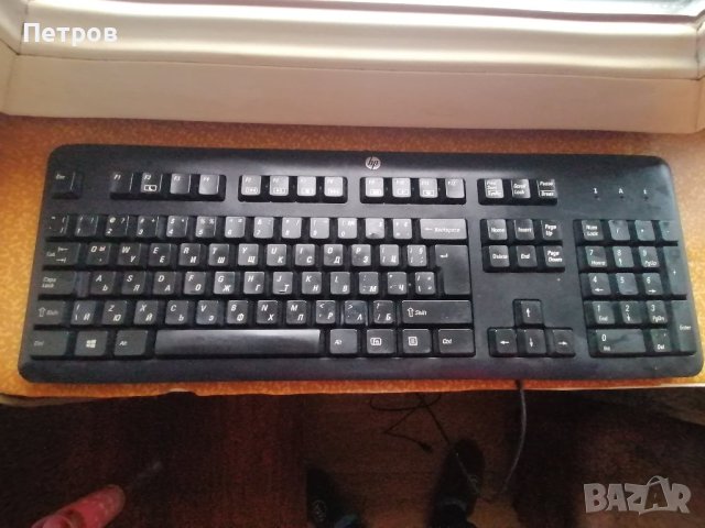  оригинална клавиатура hp n136, снимка 1 - Клавиатури и мишки - 40832542