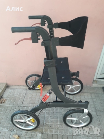 ролатор проходилка за възрастни, снимка 8 - Ролатори - 52542670