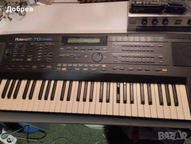Roland E-70, снимка 8 - Синтезатори - 50046353