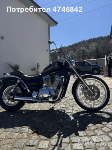 Suzuki intruder VS800