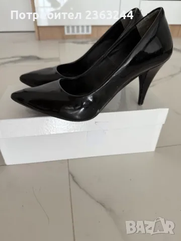 Лачени токчета