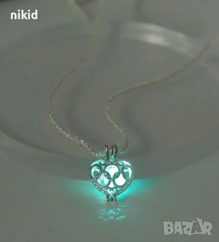 Светещо колие медальон сърце със светлина магическо, снимка 2 - Колиета, медальони, синджири - 48955103