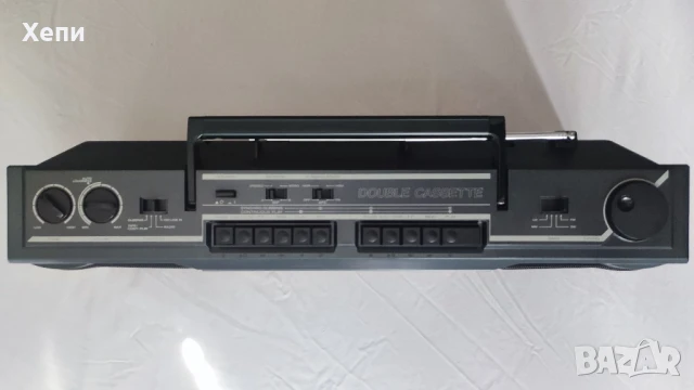 Касетофон Хитачи, снимка 3 - Радиокасетофони, транзистори - 51155132