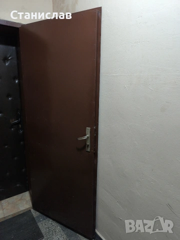 Метална врата за апартамент , снимка 2 - Входни врати - 53149870