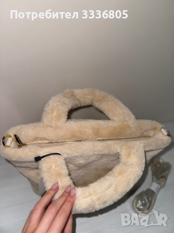 Нова пухена чанта, снимка 2 - Чанти - 44599216