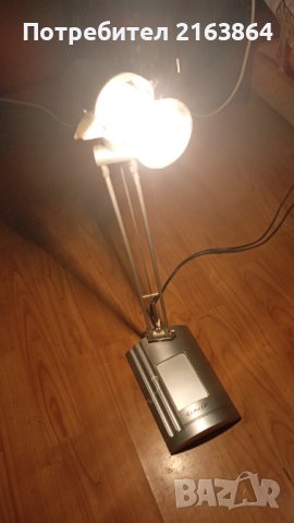 Настолна лампа