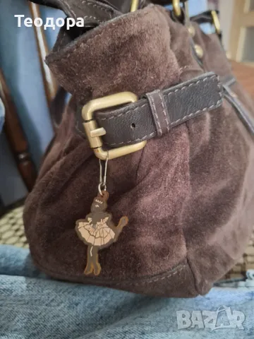 Дамска кожена чанта от говежди велур, снимка 2 - Чанти - 49257716