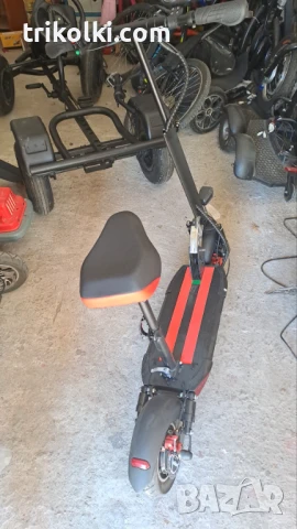 Мощна електрическа тротинетка с амортисьори, километрaж.ж, снимка 2 - Велосипеди - 51027464