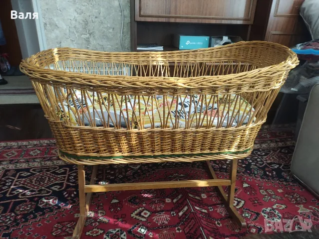 Плетен бебешки кош-люлка