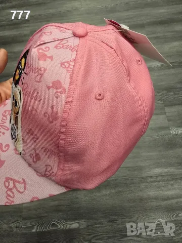 шапки Barbie Барби , снимка 3 - Шапки, шалове и ръкавици - 48903525