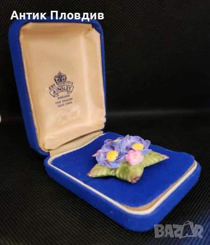 Винтидж брошка Aynsley – английски порцелан с цветя, снимка 5 - Антикварни и старинни предмети - 53719958