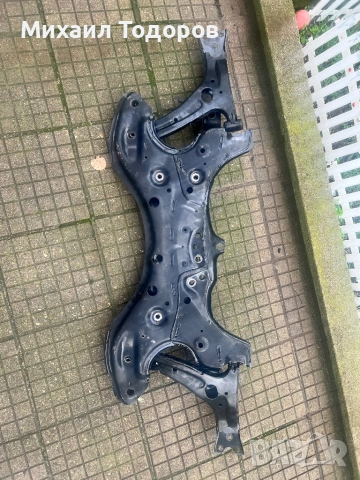 Преден мост Тойота корола версо 2004-2009, снимка 2 - Части - 53395748