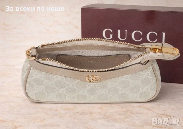 Gucci Луксозна Бежова Дамска Чанта С Монограм И Верижка Код DST85, снимка 2 - Чанти - 56124288