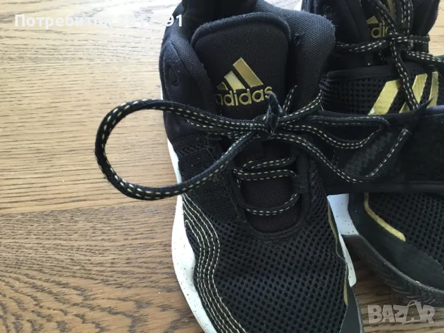 Оригинални детски маратонки Adidas, размер US 4, снимка 2 - Детски маратонки - 47576938