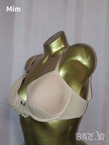 Triumph 85 C Дантелен сутиен пепел от рози , снимка 5 - Бельо - 52854189