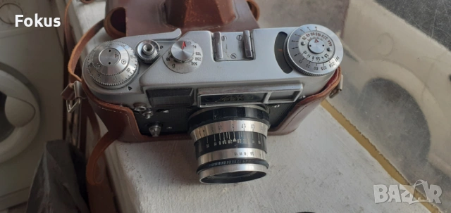 Стар механичен съветски фотоапарат Фед 4 с кожен калъф, снимка 3 - Антикварни и старинни предмети - 53335923