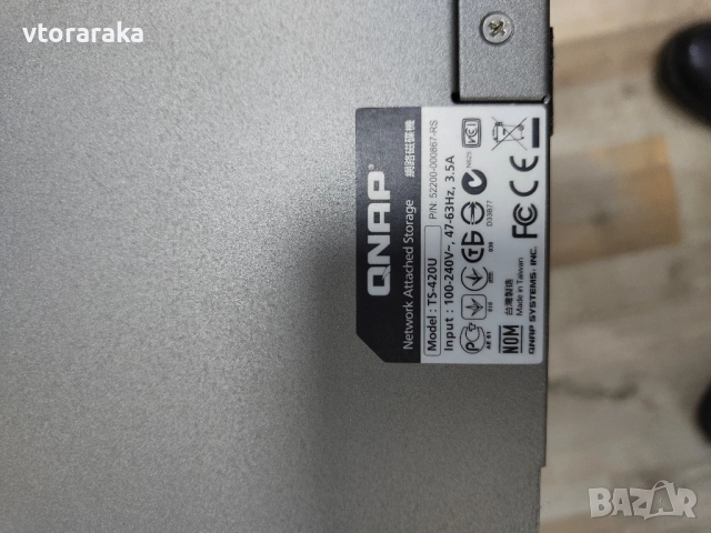 NAS Server Qnap TS-420u, снимка 4 - Работни компютри - 51875602