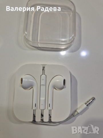 Чисто нови оригинални слушалки Apple EarPods (3.5mm жак), снимка 3 - Apple iPhone - 52749310