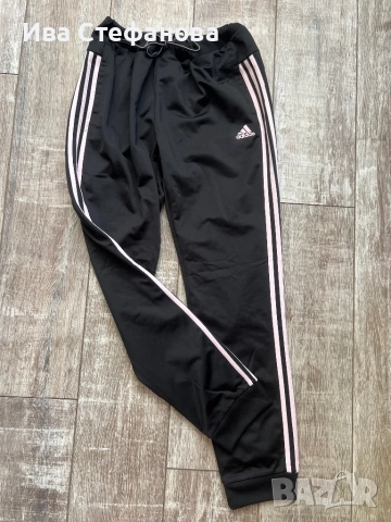 Нов 100 %  оригинален спортен ежедневен черен панталон Adidas Адидас розов кант, снимка 2 - Спортни екипи - 51762506