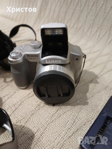 Фотоапарат PANASONIC Lumix DMC-FZ7, снимка 3 - Фотоапарати - 53338065