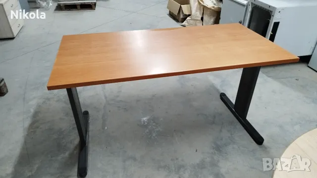 Бюро с метални крака - офис маса 156/71/74см, снимка 1