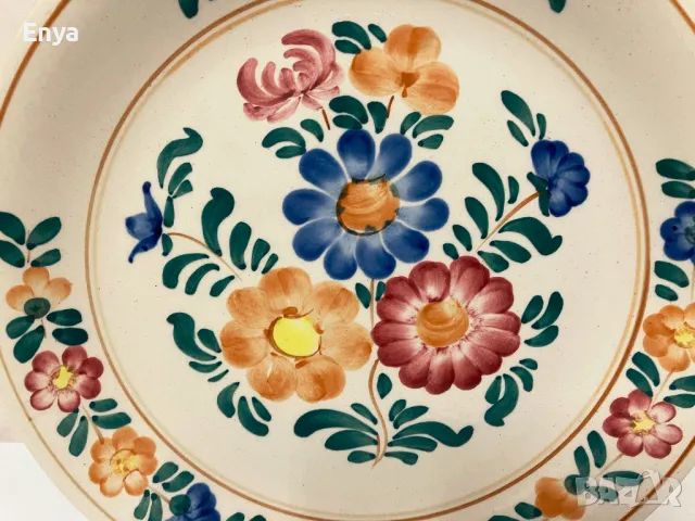 Порцеланова, ръчно рисувана чиния за стена, снимка 2 - Декорация за дома - 50246637