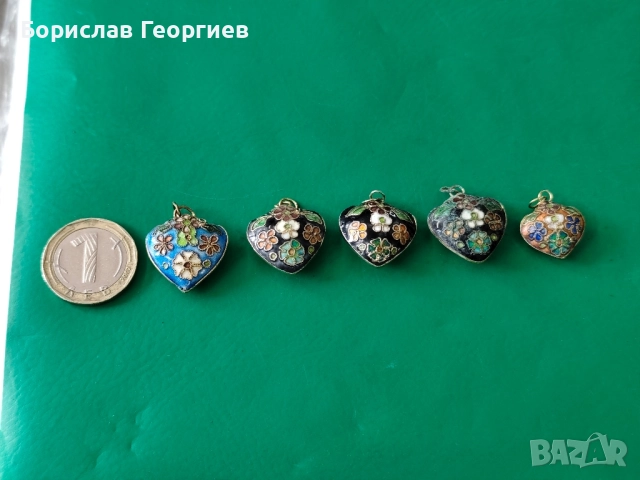 Медальон АРТ ДЕКО БРОНЗОВО СЪРЧИЦЕ с Клетъчен Емайл