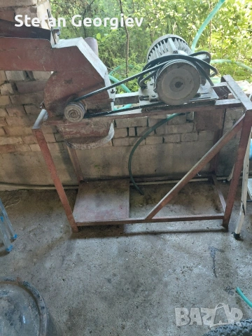 фуражомелка трифазна