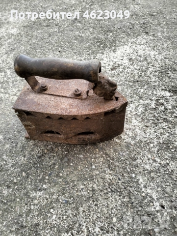 Стара ютия на жар, снимка 2 - Антикварни и старинни предмети - 52972117