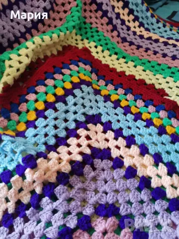 Декоративно и цветно одеяло в бохо стил, ръчно изплетено, снимка 3 - Олекотени завивки и одеяла - 47587123