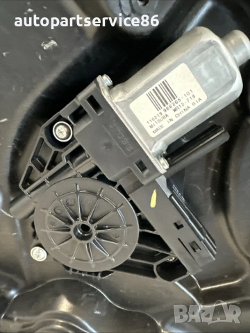 Мотор за регулатор на заден ляв прозорец за Volvo XC60 (2011) 966265-101, снимка 3 - Части - 53741971