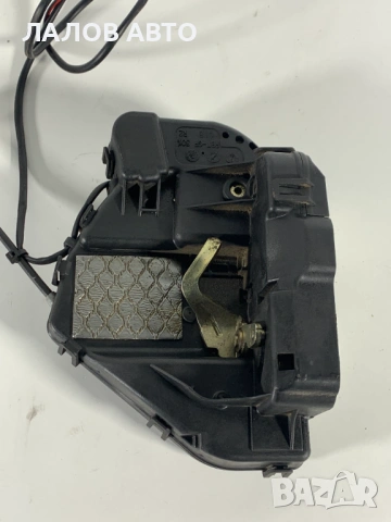 Задна дясна брава врата Мерцедес Е класа W211 Zadna dqsna brava vrata Mercedes E class W211 , снимка 2 - Части - 53279796