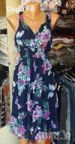 ТЪМНОСИНЯ рокля на розови цветя - шифон с подплата , снимка 1