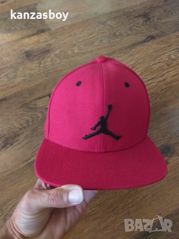 Nike Jordan Jumpman Snapback Cap In Red - страхотна мъжка шапка , снимка 5 - Шапки - 41846578