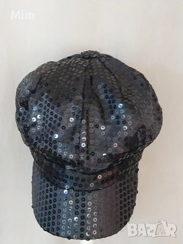 BAD GIRL Розова и черна шапка от лак /винил/, снимка 10 - Шапки - 41085491