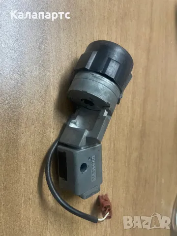 Контактен ключ с ключ Пежо peugeot 307,407,3008