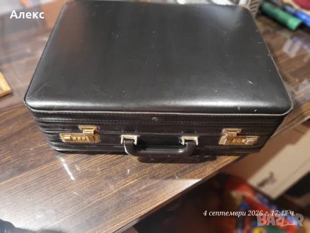 твърд куфар дипломатическо куфарче (Attache Case / Briefcase) , снимка 12 - Куфари - 55958572