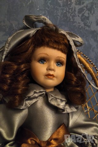 Страхотна колекционерска порцеланова кукла намалена , снимка 5 - Колекции - 34775468