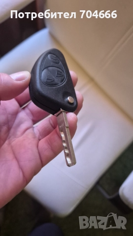 Ключове за Alfa Romeo с патрони, снимка 2 - Аксесоари и консумативи - 52811720