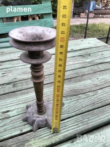 Стар масивен бронзов свещник, снимка 2 - Антикварни и старинни предмети - 50142988