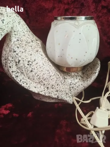 Порцеланова олекотена нощна лампа гълъб ,стилна и елегантна в по-модерен стил, снимка 3 - Други ценни предмети - 48766791