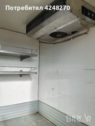 Хладилен фургон за камера, снимка 3 - Бусове и автобуси - 53503432