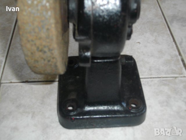 Масивен Ръчен Шмиргел-4,5кг-24см-ф125мм-Чугунена Основа-Старо Качество-Отличен, снимка 10 - Други инструменти - 40228777