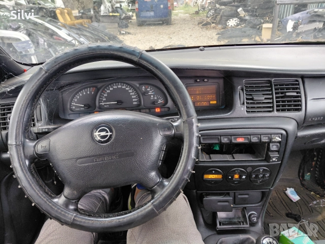 Opel Vectra B 2.0i 16v на части !!!, снимка 4 - Автомобили и джипове - 51799128