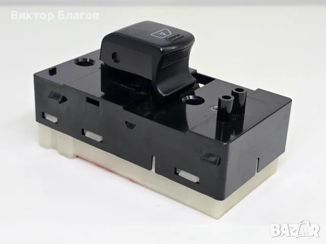 Бутон ел. стъкло за Infiniti G35 / G37 