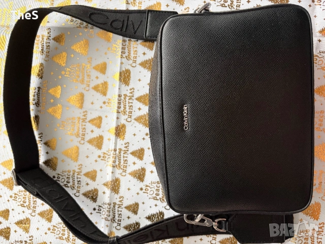 Продавам оригинална чанта CALVIN KLEIN. Без нито една забележка