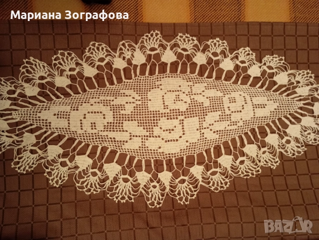 Възглавници "Българска бродерия" 5 модела, - Гоблен, модел от сп. "Burda", - Плетива на 1 кука 7 бр., снимка 12 - Антикварни и старинни предмети - 48893667