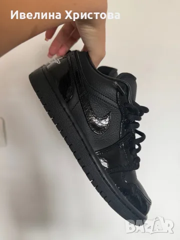 Air Jordan 1 Low SE, снимка 3 - Маратонки - 56310904